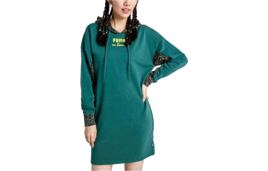 Puma Long Sleeved Dresses Women's Hooded Moderate Mid Length 598686-01