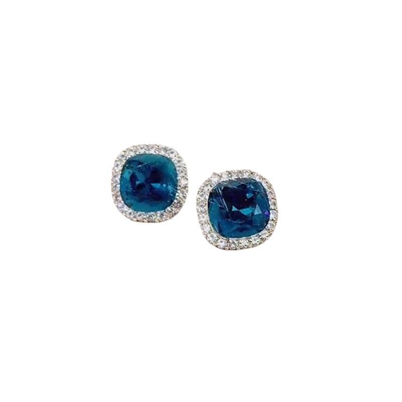 Blue Crystal Stud Earrings For Women Trendy Minimalist Design Luxury Autumn Winter Earrings Small Batch Fashion