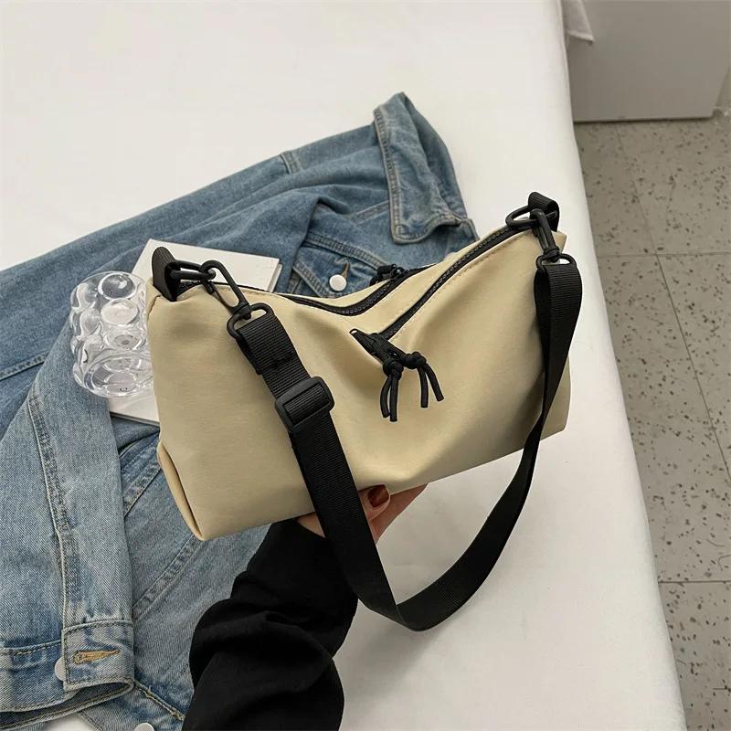 Small Nylon Crossbody Bag for Women Casual Sports Shoulder Bag Fashion Designer Purse