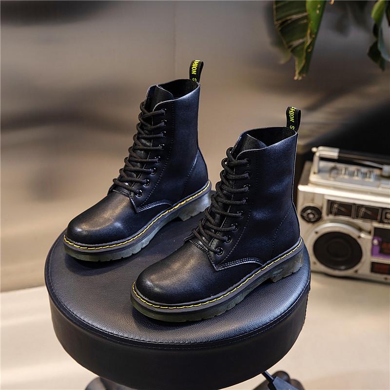Summer 2025 New Korean Version Versatile Breathable Leather Women's Shoes Platform Casual Martin Boots Women's Black Short Boots Women's Tide