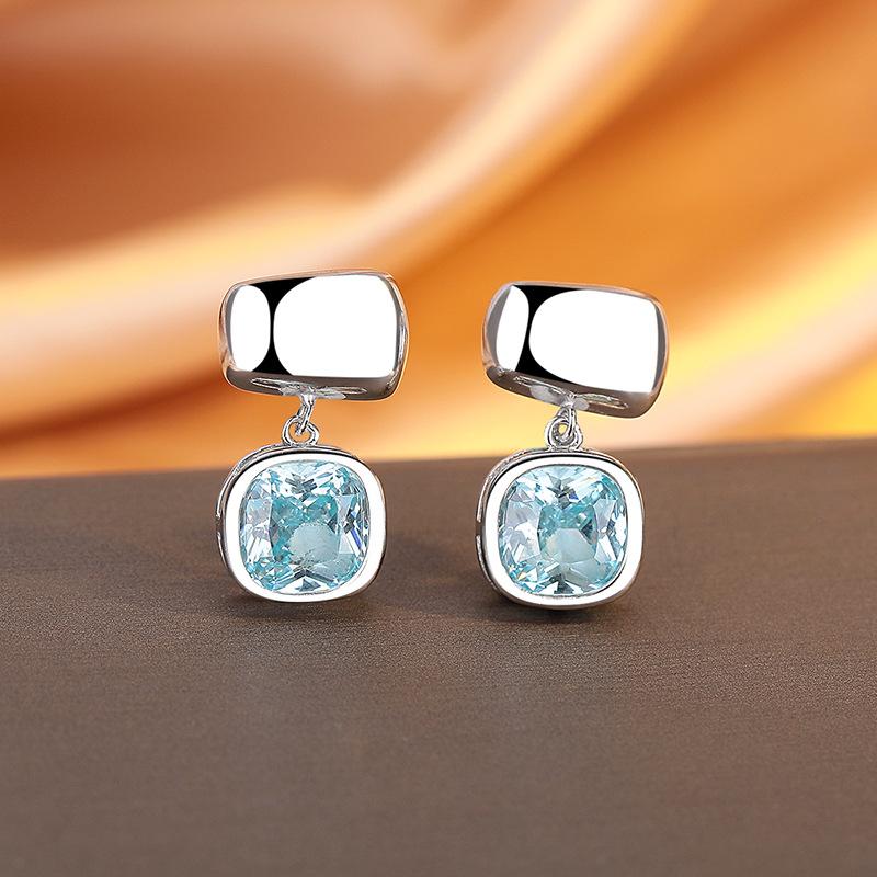 

High-End Design Fresh Sea Blue Zircon Stud Earrings Women S Daily Versatile Earrings Light Luxury Square Earrings 925 silver