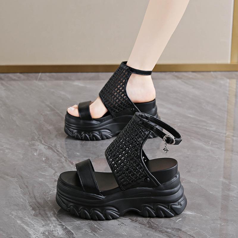 Platform sandals women's new summer small height increase fashion knitting not tired feet muffin sandals women