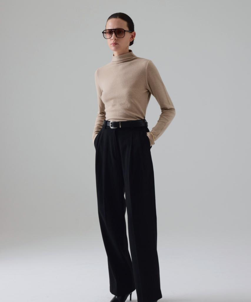 Owaiwai Comfort Wool Pintuck Pants_Black