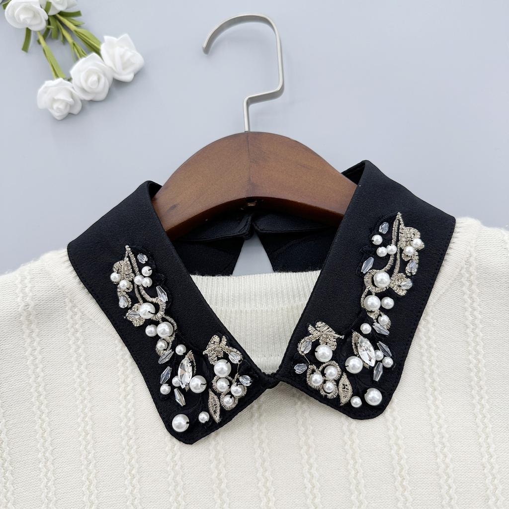 Fashion And Popular Embroidery Heavy Craftsmanship Beading Black And White Small Single Item Fake Collar