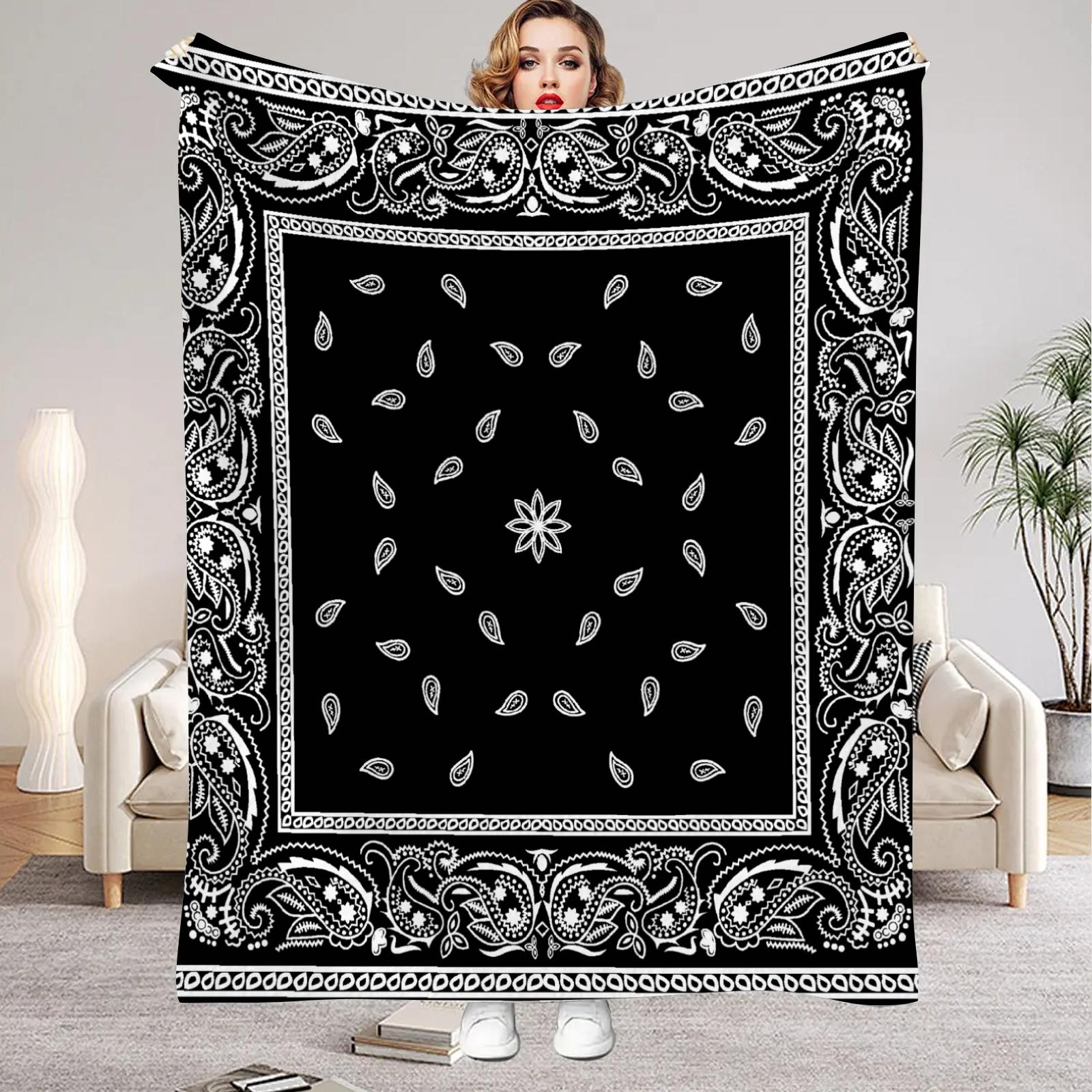 

1Pc Digital Printed Paisleythemed Flannel Blanket Mattress Cover Blanket for Family BedsSofasOfficesOutdoor Camping 75x100cm (30x40inch)