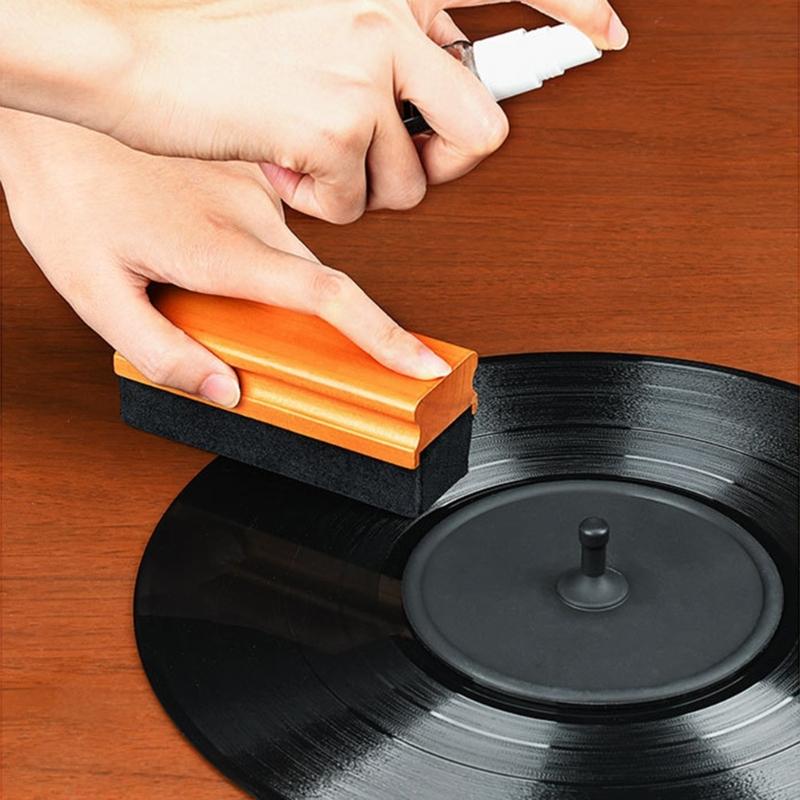 Ultra-Soft Vinyl Record Brush Anti-Static Vinyl Record Cleaner Wood Handle Perfectly Flat Velvet Brush Dust Remover