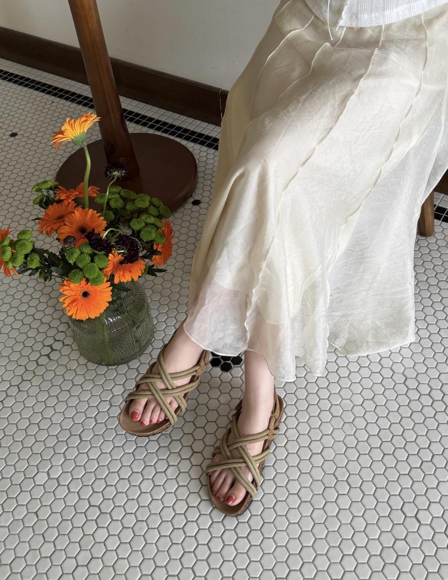 

French design sense sandals women s 2025 summer retro open-toe woven flat-bottomed low-heeled soft-soled beach roma shoes 39 абрикосовый