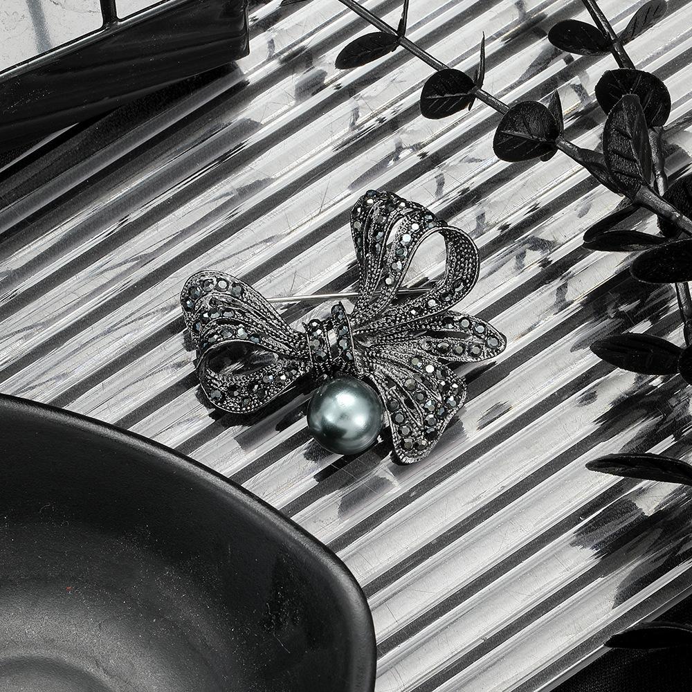 Black Diamond Bow Pearl Brooch Women, Creative Design Sense Fashion Suit Jacket Cardigan Pin