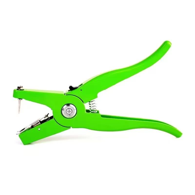 One-Piece Veterinary Ear Tag Pliers for Livestock