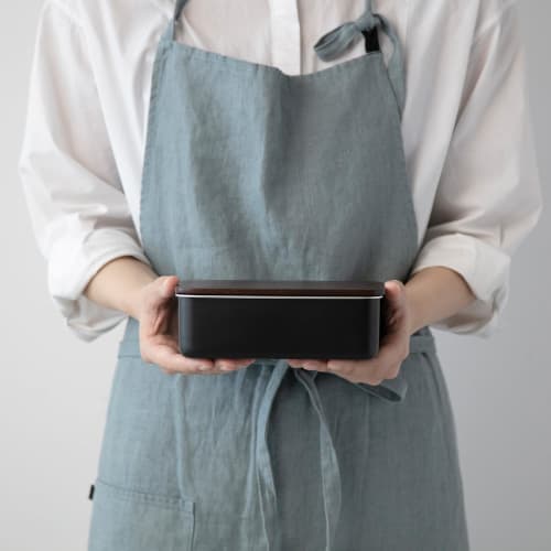 Nonoji Stainless Steel Rectangle Lunch Box, Microwave and Dishwasher Safe, Stylish and Simple, with Natural Wood Lid, Black