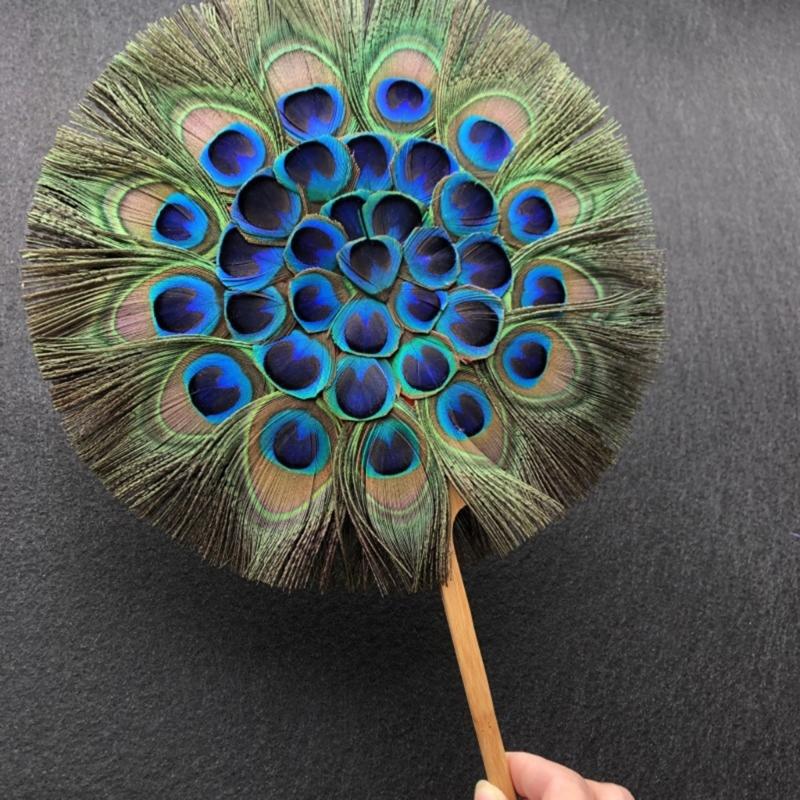 Elegante Leque de Pena de Pavão Leque de Festival Cultural Para Apresentações de Palco Traje Tradicional e Adereços de Fotografia