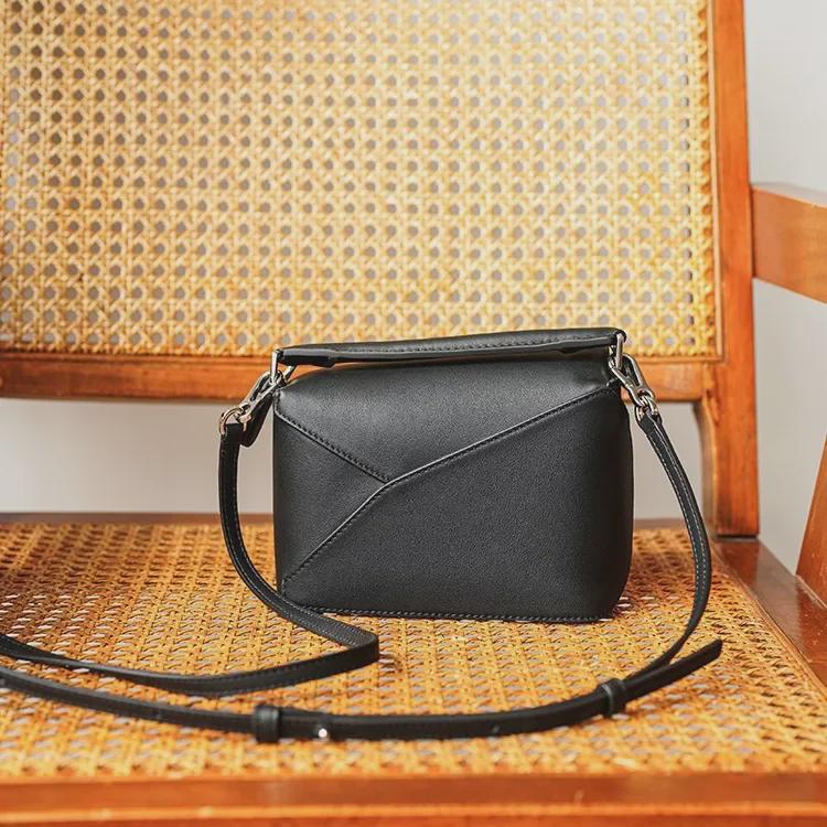 Retro-Style Genuine Leather Large-Capacity Ladies' Crossbody Shoulder Bag