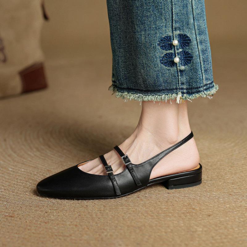 

Новые летние женские сандалии с сумкой на голове, сандалии на плоской подошве на одной педали, женские сандалии большого размера в корейском стиле с мягкой подошвой из говяжьей кожи 40 чёрный