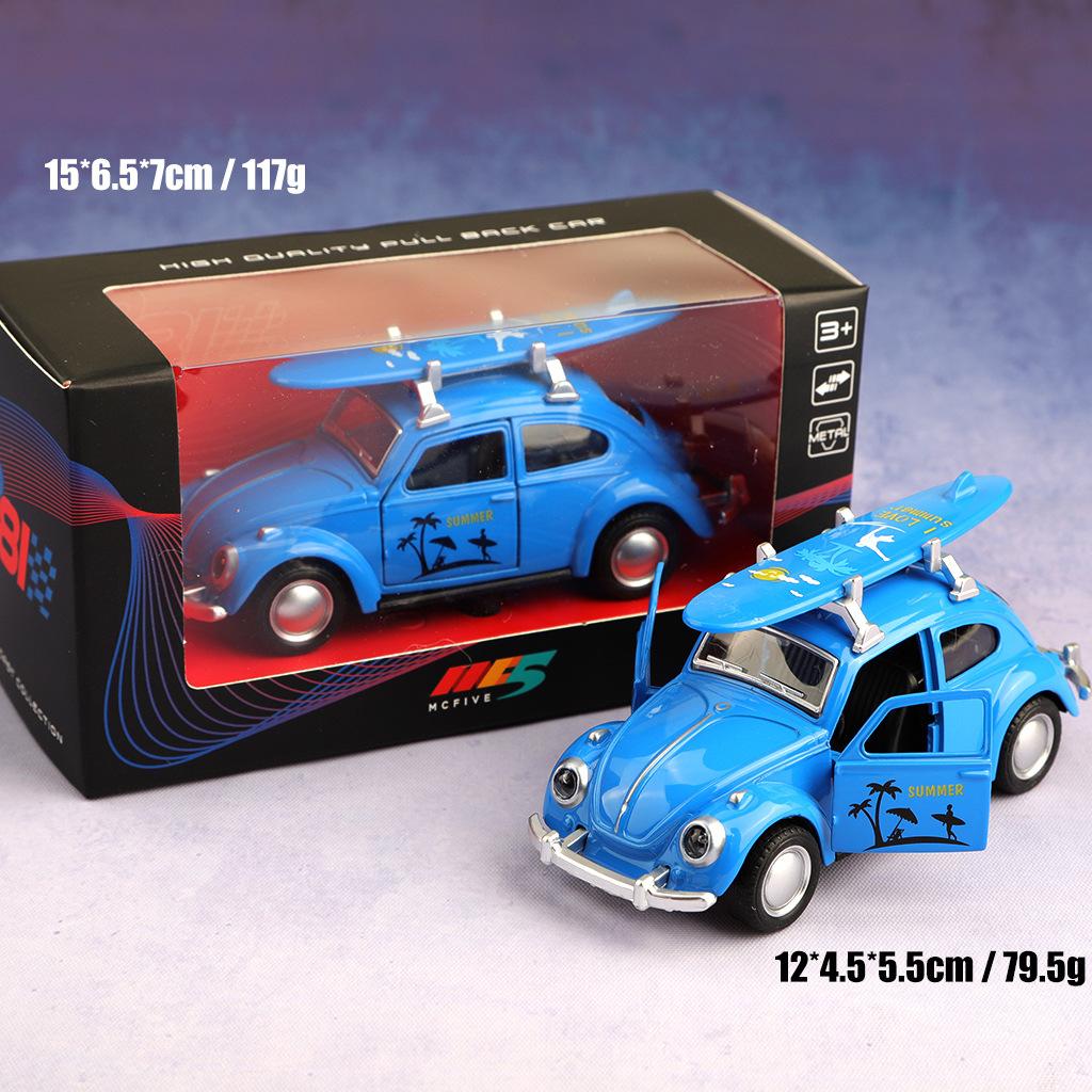 1:36 Červený Volkswagen Brouk Kovový Model s Surfovým Prknem, Slitina Model na Zatáhnutí s Otevíracími Dveřmi, Retro Letní Plážová Hračka pro Děti