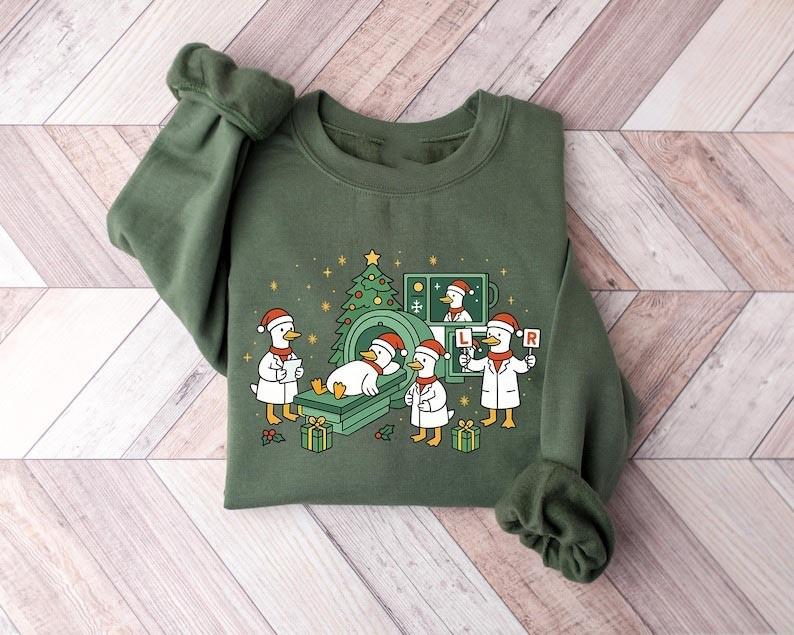 

Radiology Sweatshirt Funny Goose CT Scan Graphic Christmas Nurse Goose S-5XL Unisex T-Shirt L