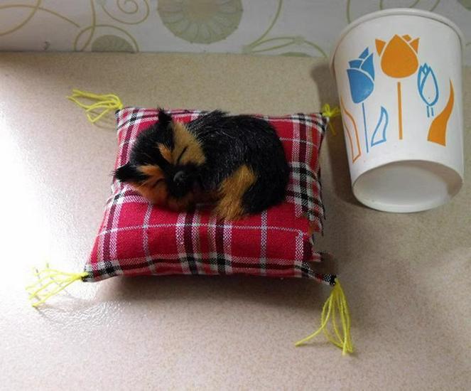 Creativo Mini Ornamento Cucciolo che Dorme - Decorazione per la Casa Regalo per la Fidanzata
