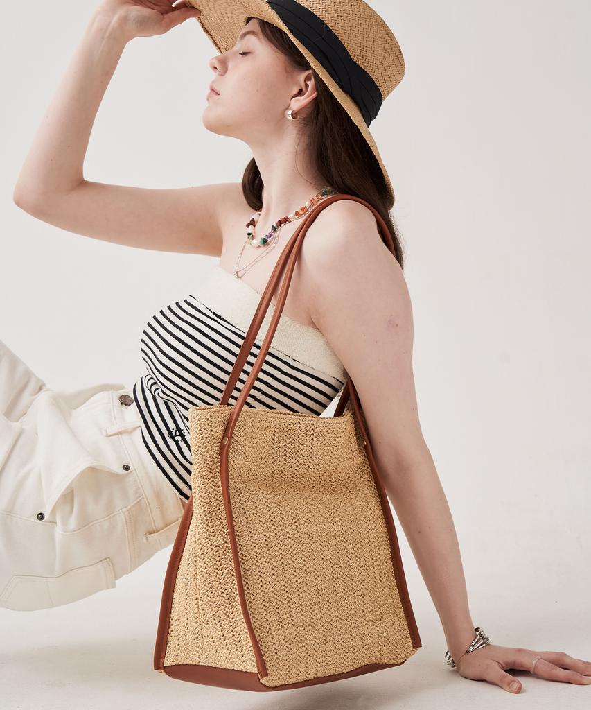 Jina In Ny Mykonos Shoulder Bag [Beige Combo]