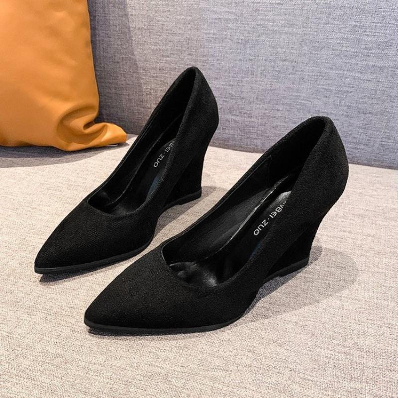 Thick-soled slope heel pointed single shoes, new suede simple one-pedal inner height increase, shallow high heels large size