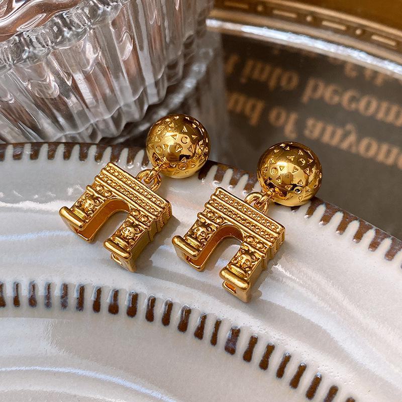 Medieval Retro Palace-Style Luxurious Round Earrings