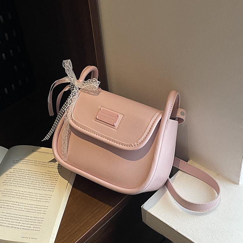 Premium Texture Niche Design Underarm Bag Women's New Popular Fashion Versatile Shoulder Messenger Bag
