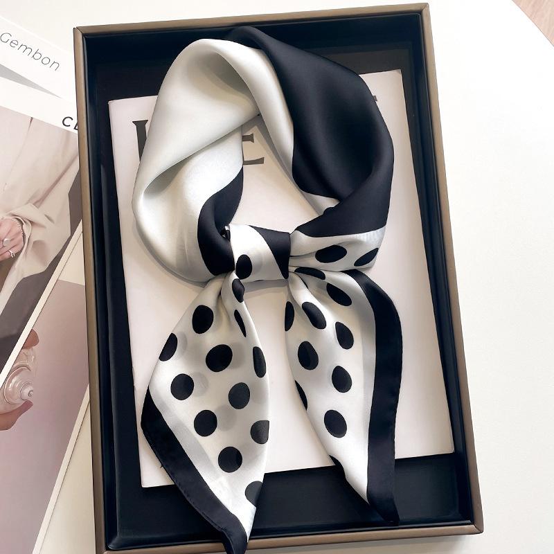 Silk Scarf for Women Square Scarf Versatile Professional Silk Scarf Retro Printed Scarf