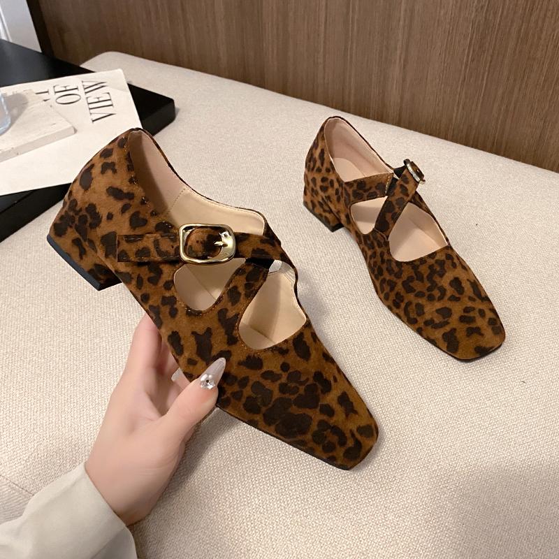 Fashion New Fashion Leopard Print Ballet Flats Women Mary Janes Shoes Brand Designer Buckled Crossover Leisure Comfy Low Heels Shoes