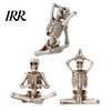 Creative Yoga Pose Skull Design Halloween Skeleton Statue, Funny Dead Figure for Party Decor, Distressed Texture Ornament Resin Gothic Haunted House,