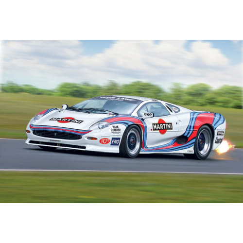 Italeri 1/24 Scale Jaguar XJ220 Racer Plastic Model Kit IT3669 (Car)