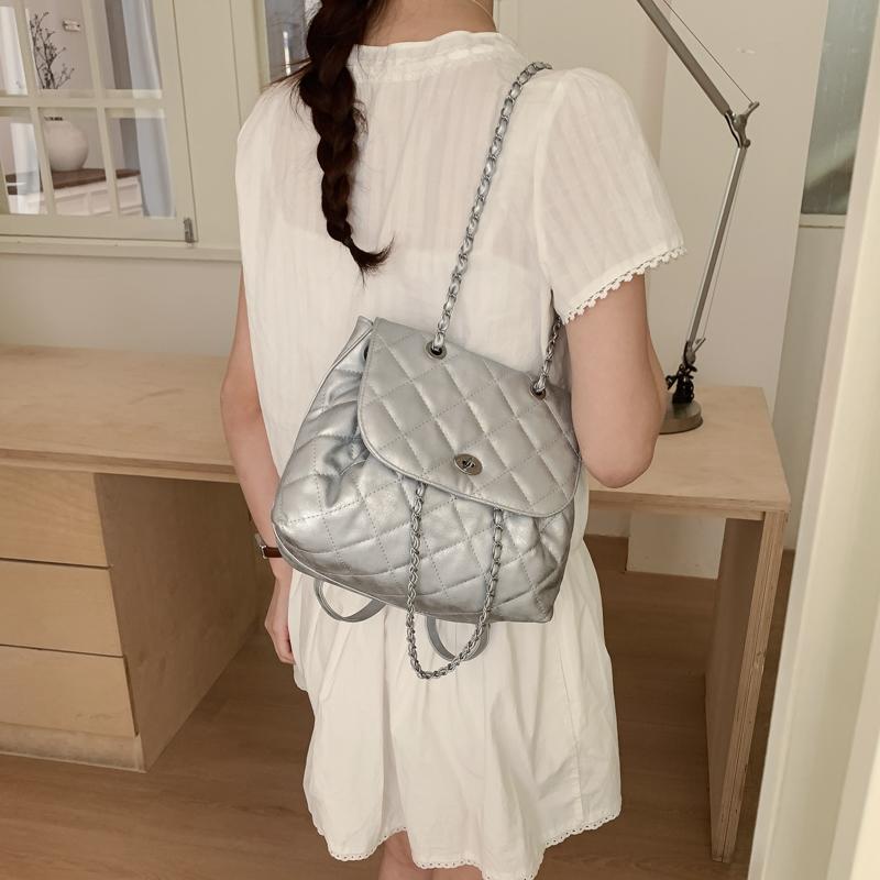 Quilted Chain Shoulder Bag for Women Fashionable Handbag with Adjustable Strap Elegant Daily Use Crossbody Bag