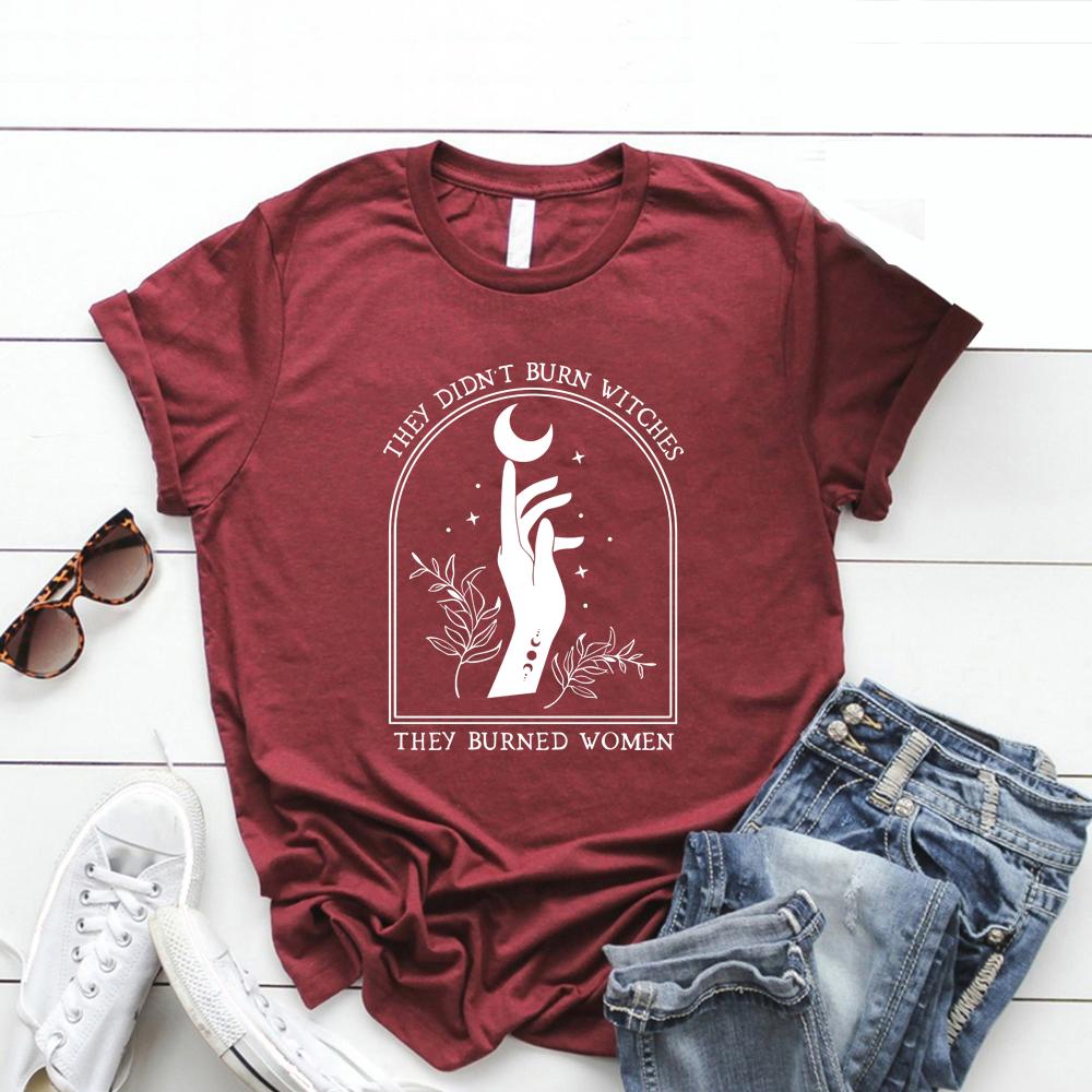 Sie verbrannten keine Hexen, sie verbrannten Frauen T-Shirt Feministische Hexe T-Shirt Kurzarm Grafik T-Shirts Halloween Feminismus T-Shirt
