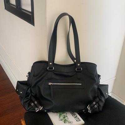 Sac de Moto Sac Hot Girl Grande Capacité Décontracté et Polyvalent Sac Fourre-tout Bandoulière Épaule Unique