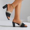 2025 Sommer Neue Damen Dicke Sohle Hausschuhe Hohe Absätze Zehenfreie Sandalen Modische und Beliebte Sandalen