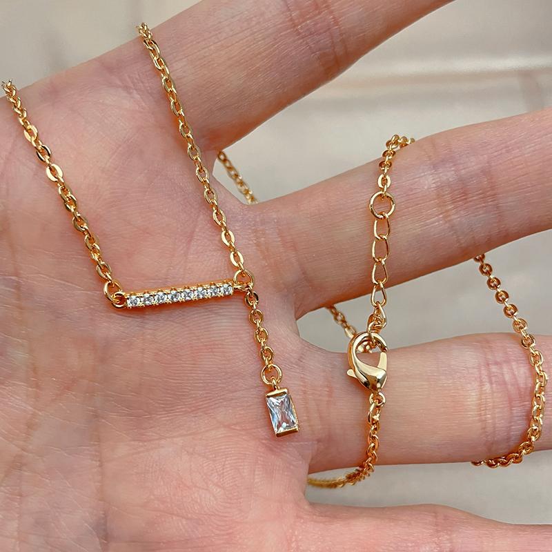 Náhrdelník s přívěskem Kinel Rose Gold pro ženy Jedinečný denní náhrdelník se zirkonem