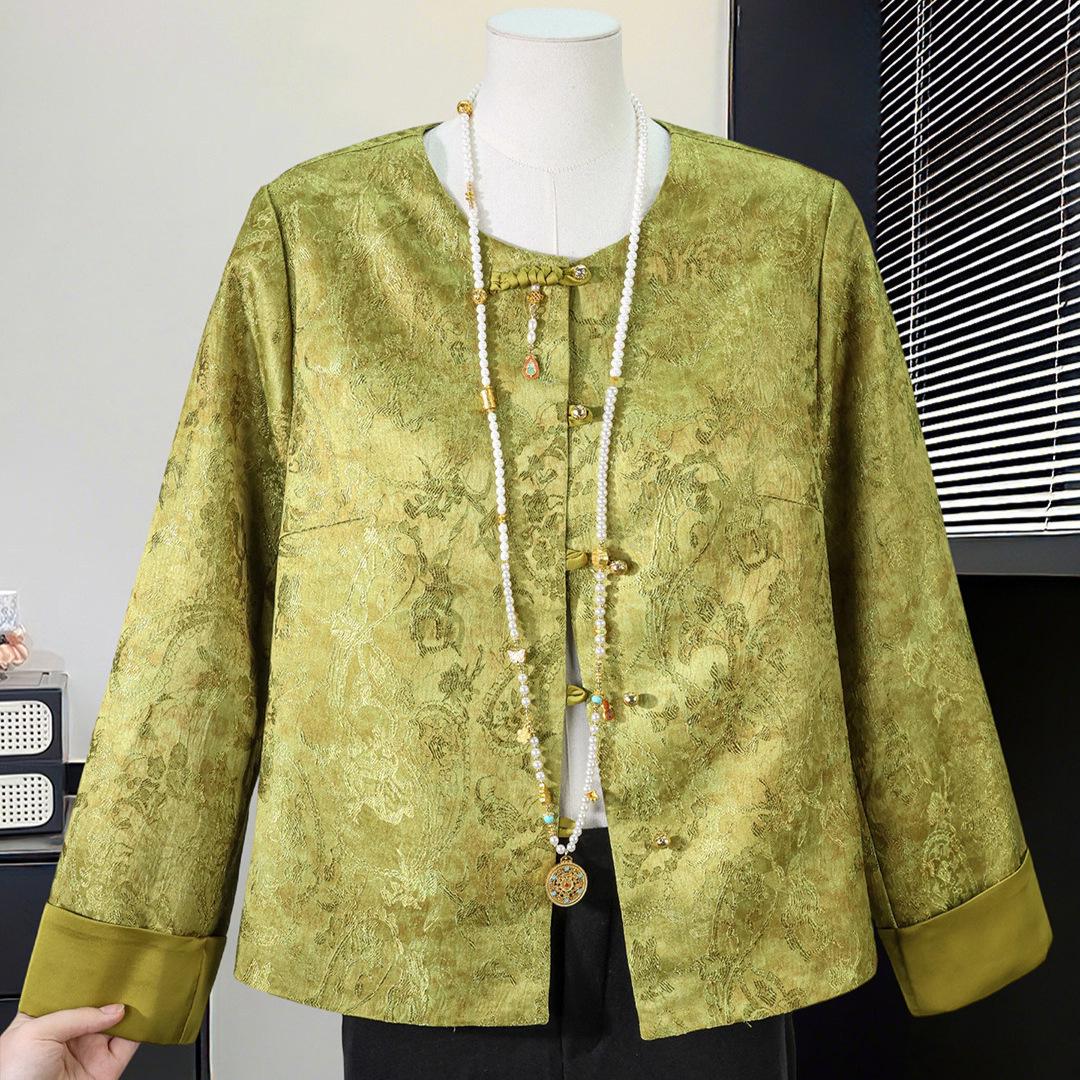 

Elegant Spring Chinese Embroidered Jacket for Women Over 50 L (Up to 120 lbs) зелений