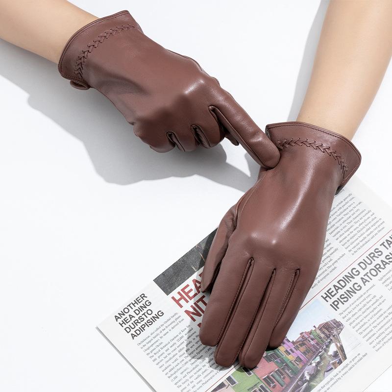 Pink Genuine Leather Gloves for Women Are Popular Fashionable and Simple Providing Warmth and Protection for Commuting In Winter