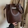 Bucket Bag Women's New Commuting Versatile Crossbody Bag 2025 Retro One-shoulder Underarm Bag High-end Casual Women's Bag