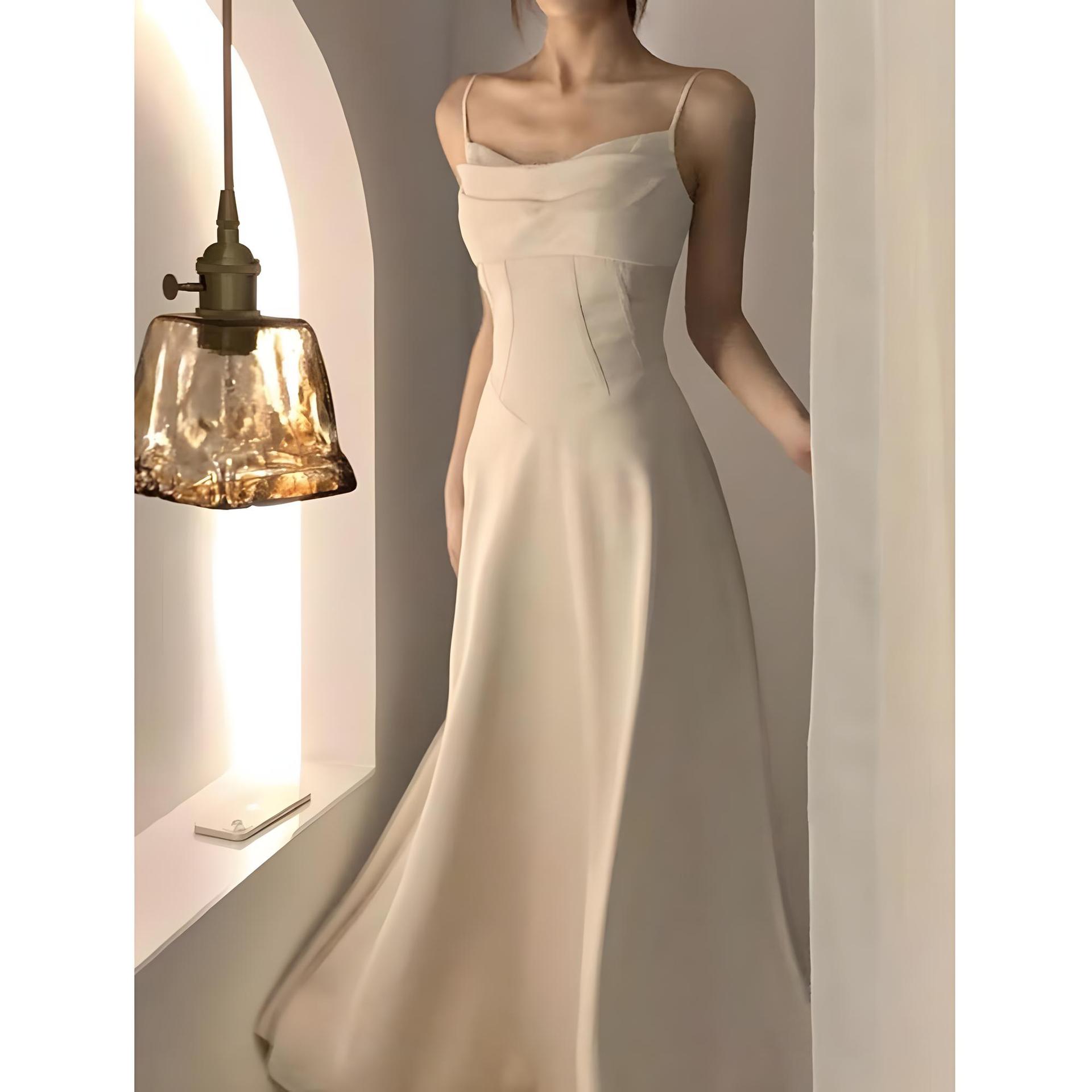 

Нишевое платье-бант для дочери женское летнее платье легкий зрелый стиль маленькое платье темперамент талия тонкий сарафан XL- (recommended 110-60kg)