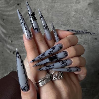 Unhas Postiças de Menina Gostosa: Stiletto Super Longo Design de Letra Graffiti