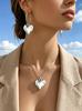 Collana Pendente Linea Geometrica Minimalista con Design Svuotato