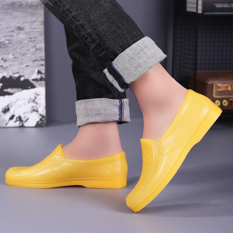 Men's low-top rain shoes kitchen yellow low-top water shoes chef shoes waterproof shoes dad industrial outdoor wading shoes rubber shoes