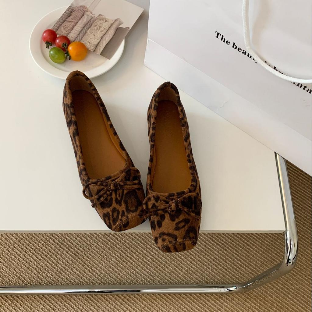 2025 new square head bow versatile light mouth soft bottom suede flat bottom Doudou pregnant women's single shoes