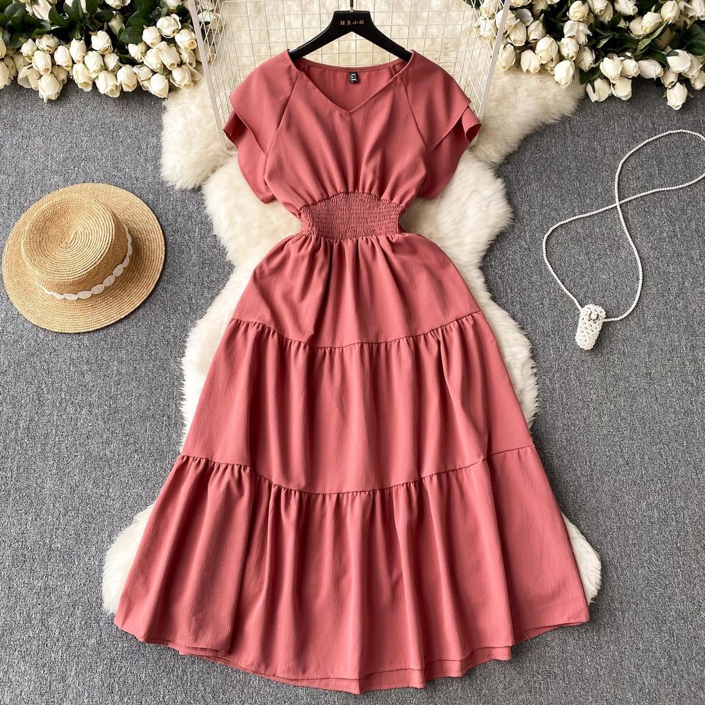 Women's Vintage Hepburn Style Dress Pleated Waist Light Luxury Temperament Swing Long Dress