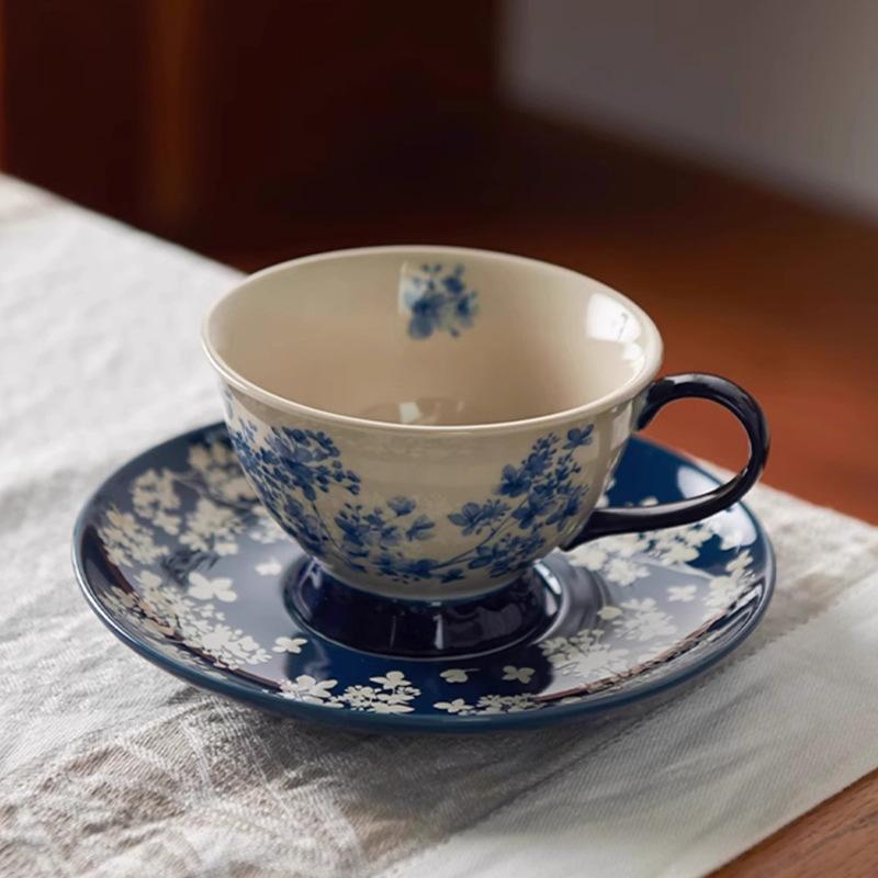 Ceramic Coffee Cup Chinese Blue and White Porcelain Teacup Teapot Mug Drinking Utensils Afternoon Tea Accessories Coffee Cup Set