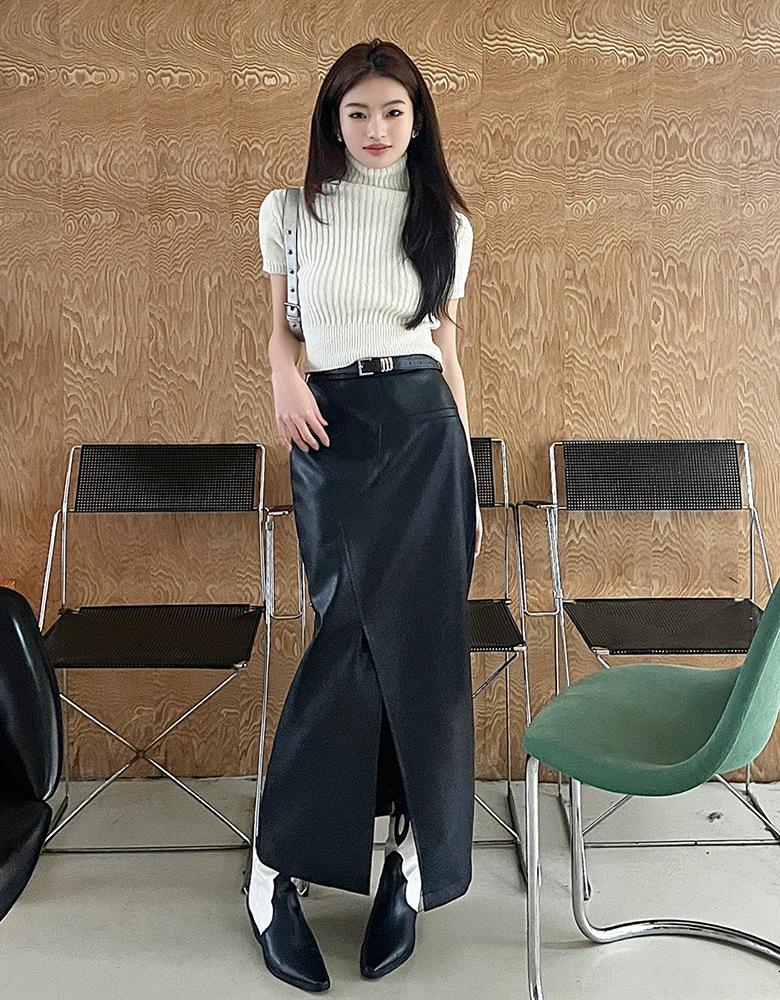 

Women s High Waist A-Line Leather Midi Skirt with Slit for Spring and Summer L