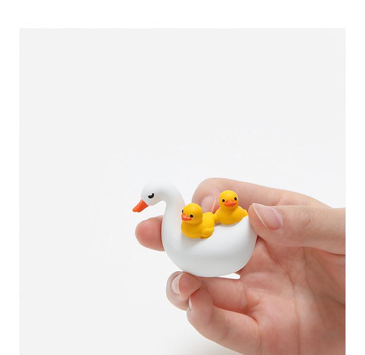 Little Yellow Duck Refrigerator Magnet Duck Mother Carrying Little Duck Cartoon 3D Animal Magnetic Sticker Decoration Po Wall