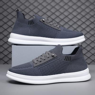 Shoes Men's New Summer Fashion Casual Board Shoes Versatile Men's Shoes Solid Color Breathable Soft-soled Sports Shoes