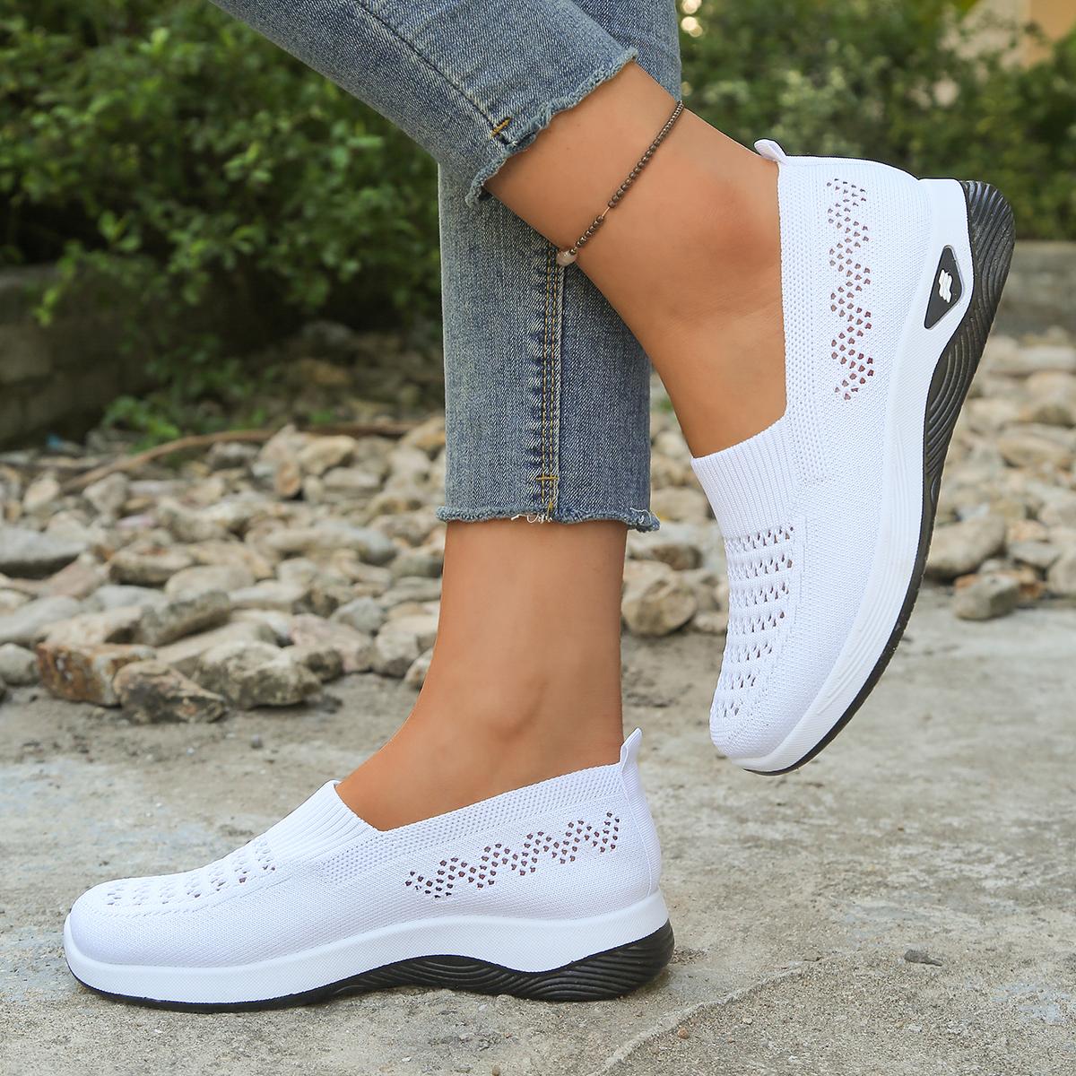 

Fashiable women s casual single shoes, breathable and comfortable with mesh, sports vulcanized shoes, anti-slip flat shoes 43
