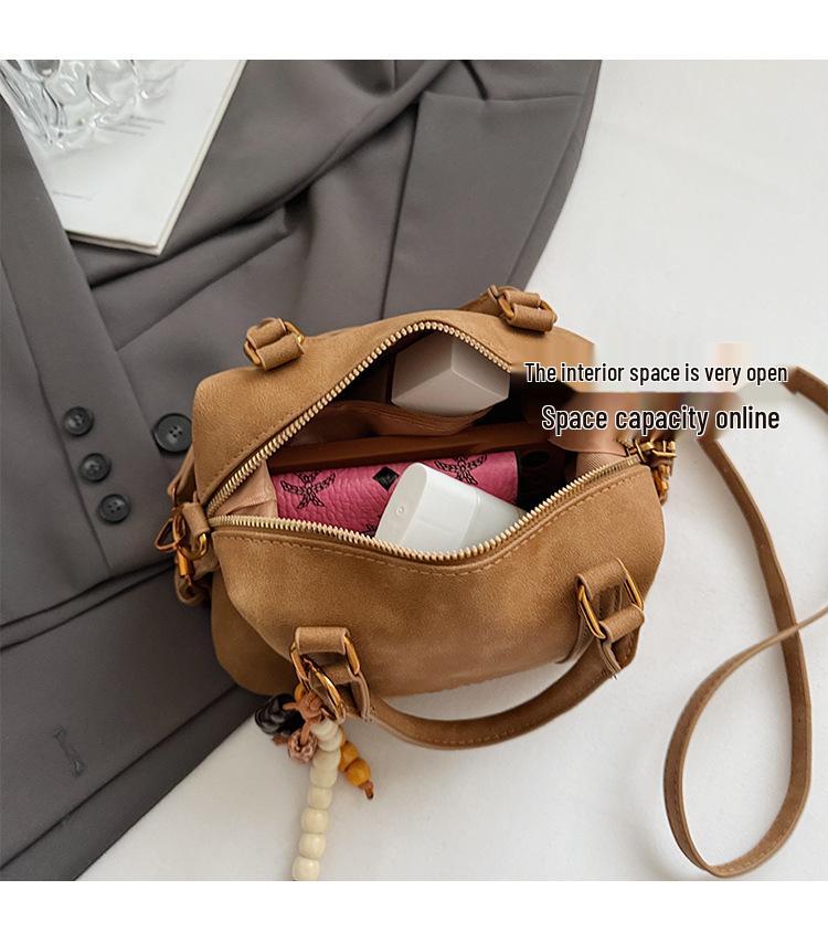 2025 Retro Minimalist Women's Crossbody Commuter Bag - Versatile, Fashionable, Casual Pillow Handbag