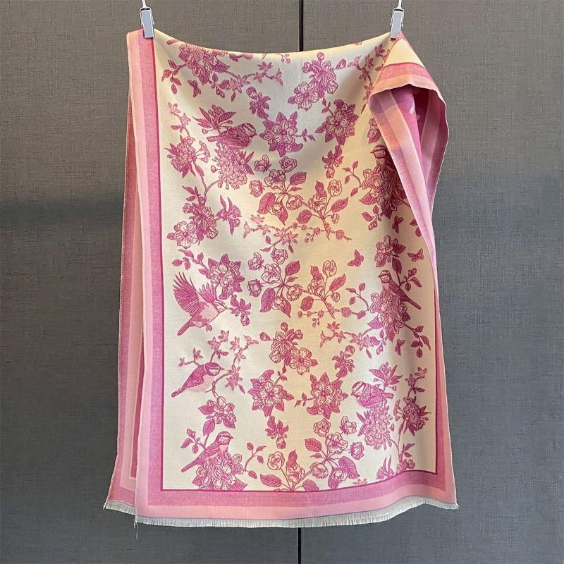 Autumn New Cashmere Tassel Scarf Women's Fashion Age-reducing Jacquard Scarf Warm and Thickened Large Shawl