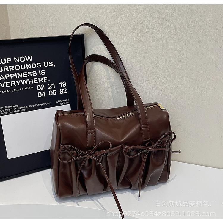 

Korean version of fashionable large-capacity women s bag 2025 new autumn and winter armpit bag pleated bow portable shoulder bag